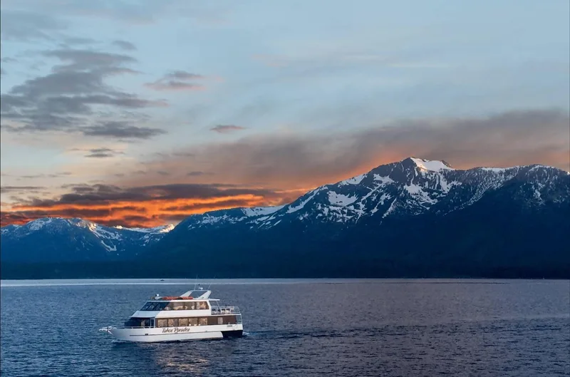 Croisière dégustation de vins au coucher du soleil
